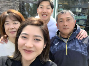 横田慎太郎さんの家族写真