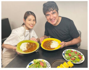 永島優美と父・永島昭浩が父の日に一緒に食事している画像